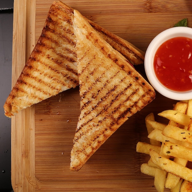 Traditioneller türkischer Toast, leckeres Frühstück