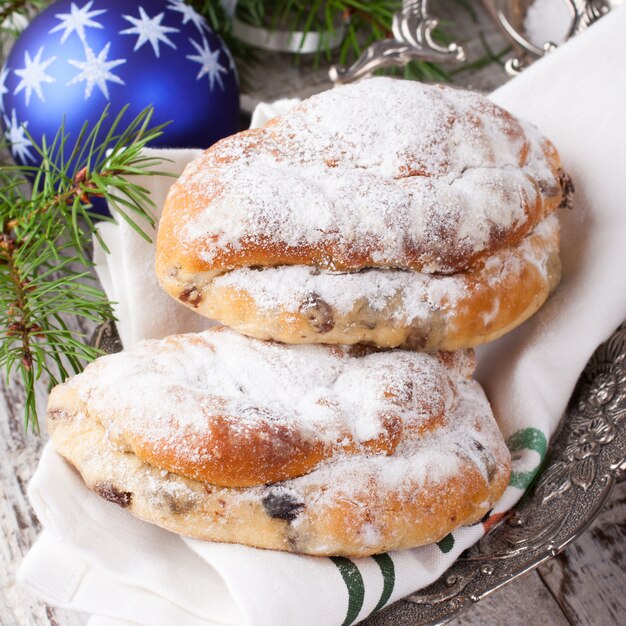 Traditioneller Weihnachtsstollen