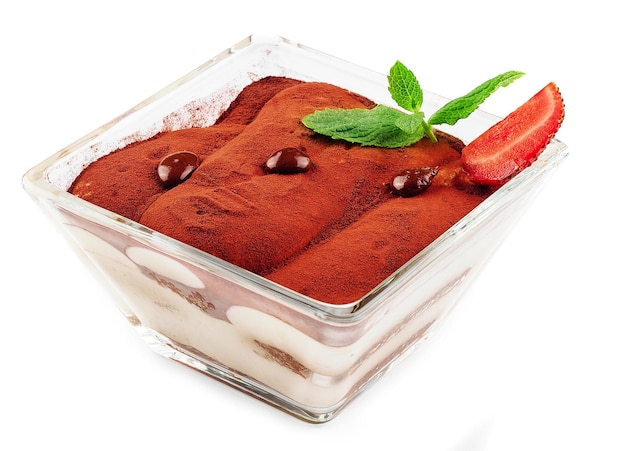 Traditionelles italienisches Dessert Tiramisu in einer Glasträgerform
