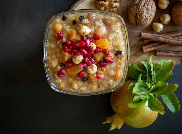 Traditionelles köstliches türkisches Dessert Ashura Asure