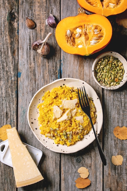 Traditionelles Kürbisrisotto mit Zutaten