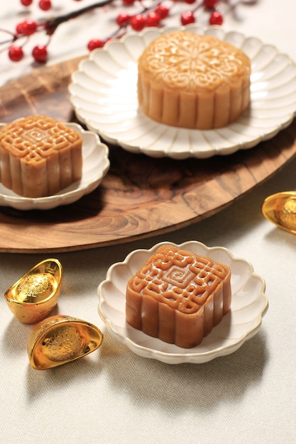 Traditionelles Mooncake Yuebing Mid Autumn Festival auf klarem Hintergrund