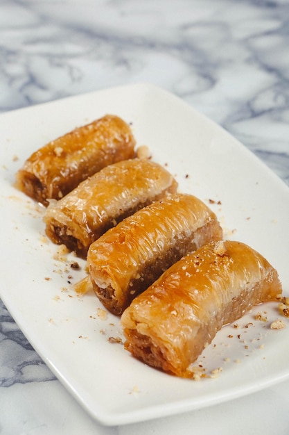 Traditionelles türkisches Dessert-Baklava mit Cashew-Walnüssen Hausgemachtes Baklava mit Nüssen und Honig