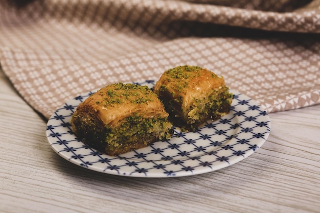 Traditionelles türkisches Dessert-Baklava mit Cashew-Walnüssen Hausgemachtes Baklava mit Nüssen und Honig