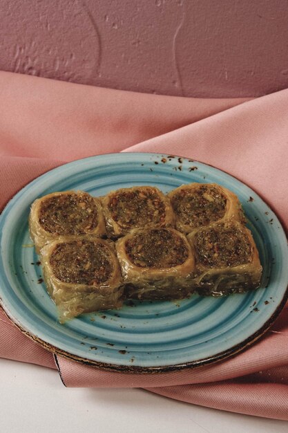 Traditionelles türkisches Dessert-Baklava mit Cashew-Walnüssen Hausgemachtes Baklava mit Nüssen und Honig