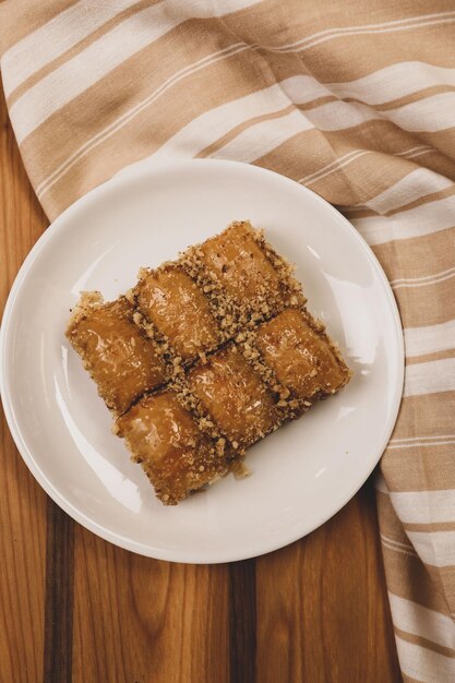 Traditionelles türkisches Dessert-Baklava mit Cashew-Walnüssen Hausgemachtes Baklava mit Nüssen und Honig