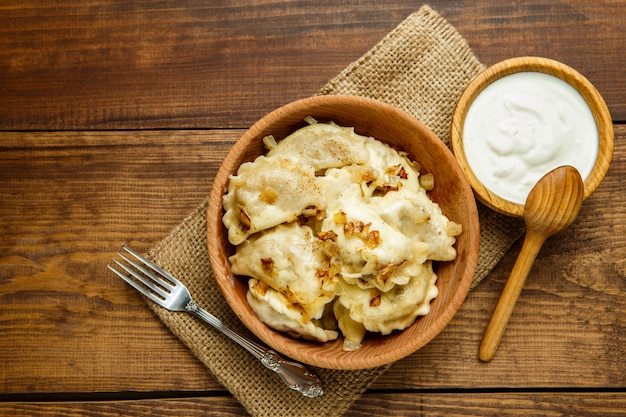 Traditionelles ukrainisches Essen - Knödel Varenik