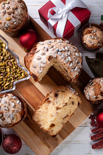 Traditionelles Weihnachtsdessert des hausgemachten Panettone