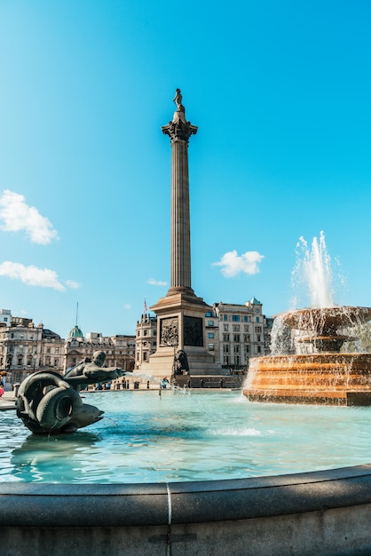 Trafalgar Square es un espacio público y una atracción turística en el centro de Londres.