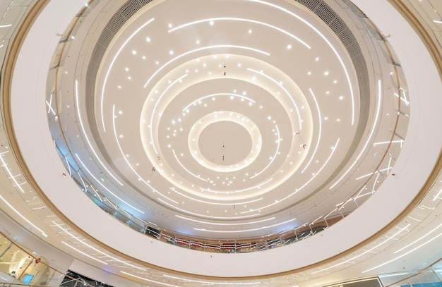 Tragaluz de cristal redondo del centro comercial