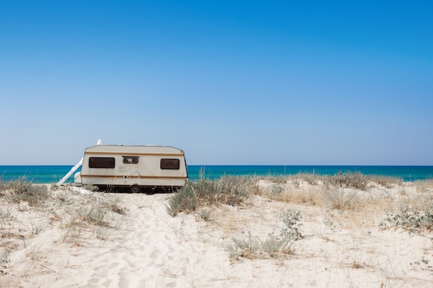 Foto trailer na praia