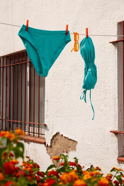 Foto traje de baño de moda al aire libre