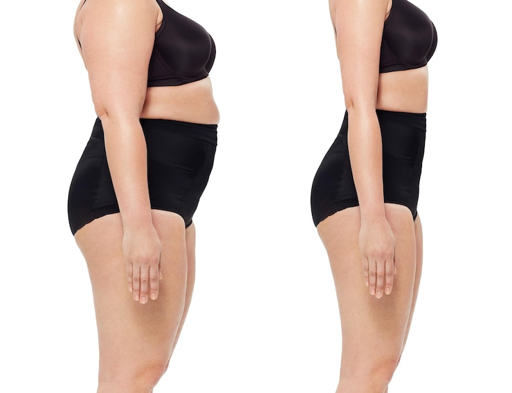 Foto transformação perda de peso e estômago de mulher em estúdio para dieta perder peso e bem-estar saúde antes e depois e corpo de pessoa isolada para treino exercício e aptidão física em fundo branco