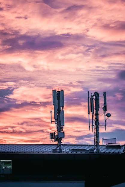 Transmisor de vigilancia al atardecer