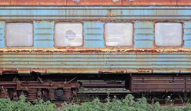 Transport Seitenansicht auf dem alten Eisenbahnwagen