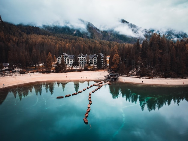 Traumhafte Aussicht auf den Pragser Wildsee