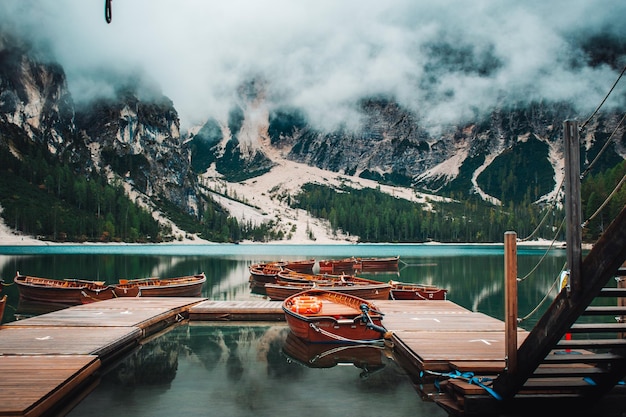 Traumhafte Aussicht auf den Pragser Wildsee