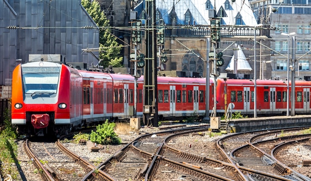 Trem vermelho