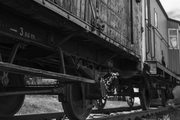 Foto el tren en las vías del ferrocarril