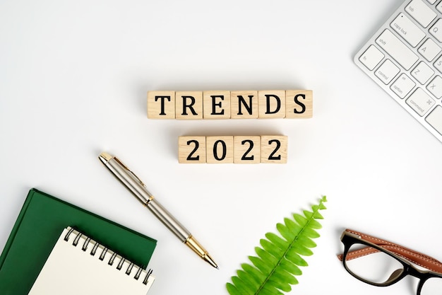 TRENDS 2022 Geschäftskonzept Inspiration und Kreativität Draufsicht