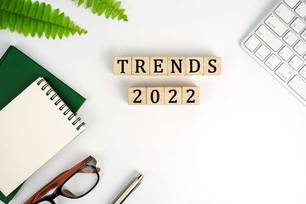 TRENDS 2022 Geschäftskonzept Inspiration und Kreativität Draufsicht