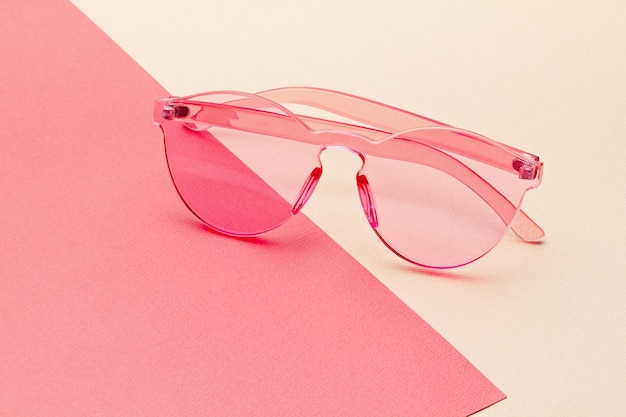 Trendy bunte transparente Sonnenbrille