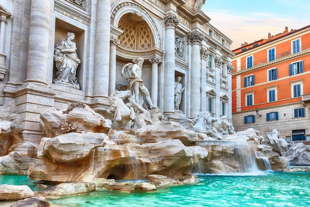 Trevi-brunnen in rom, ein berühmter italienischer anblick.