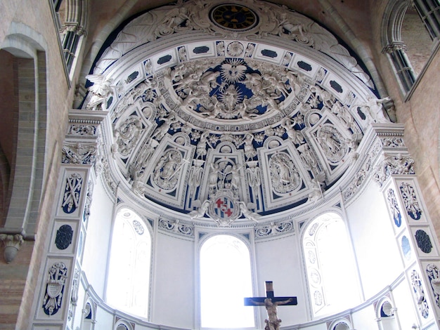 Trier Catedral de San Pedro, de estilo románico, la catedral más antigua de Alemania