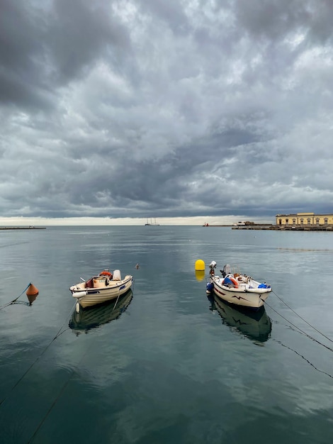 Trieste Seafront na temporada de inverno