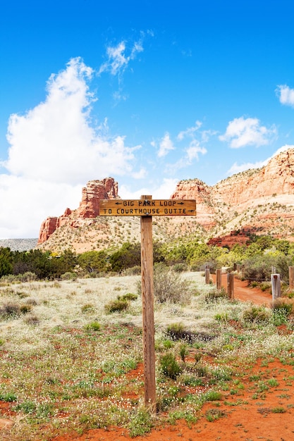 Foto trilha de caminhada em sedona arizona