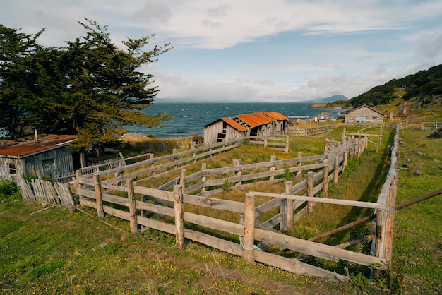 Trilha do túnel La Estancia no Parque Nacional da Terra do Fogo Ushuaia Argentina