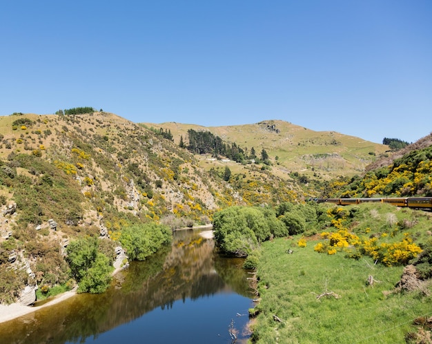 Trilho ferroviário até Taieri Gorge Nova Zelândia