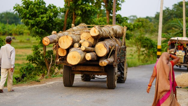 Triturar madera en el tractor