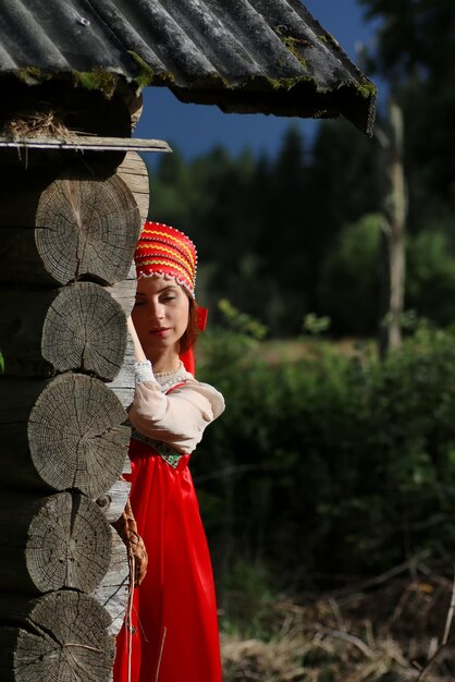 Tronco vestido tradicional niña