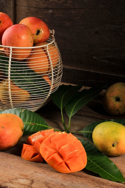 Tropische indonesische Mango namens Gedong Gincu, typischerweise aus Indramayu oder Majalengka, West-Java. Diese Mango duftet so gut und hat einen süßen Geschmack