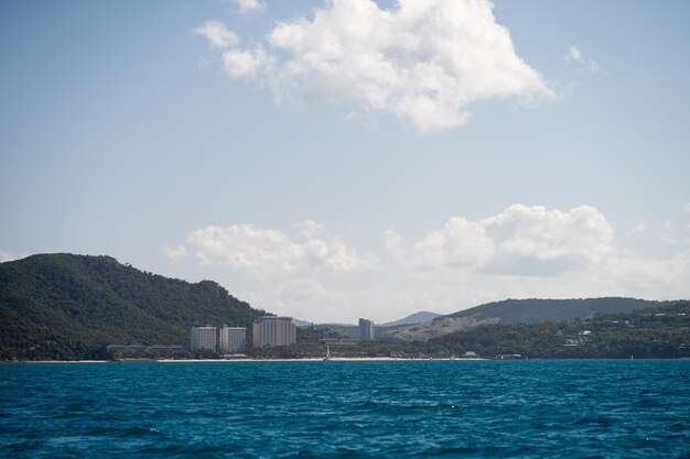 Tropische Inseln und Superyachten in Queensland, Australien