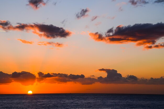 tropischen Sonnenuntergang