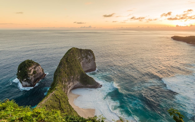 Tropisches Sonnenlicht der Ozeanlandschaft