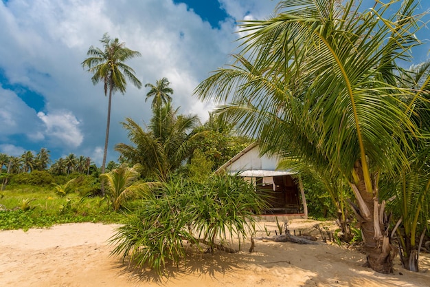 Tropisches Strandhaus in Thailand