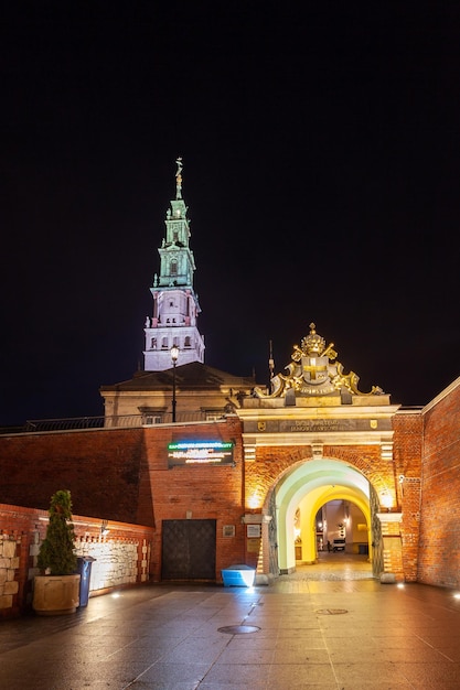 Tschenstochau Polen 31. Dezember 2023 Das Kloster Jasna Gora in der Stadt Tschenstochau bei Nacht