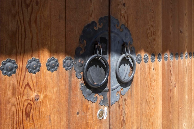 Tür eines Bukchon-Hauses