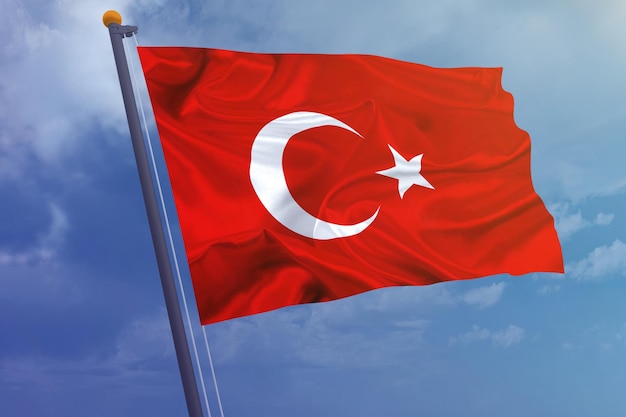 Türkei-Flagge auf dem Himmelshintergrund
