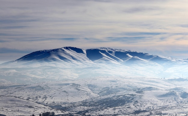 Türkei Konya Loras Mountain Verschneite Winterlandschaft