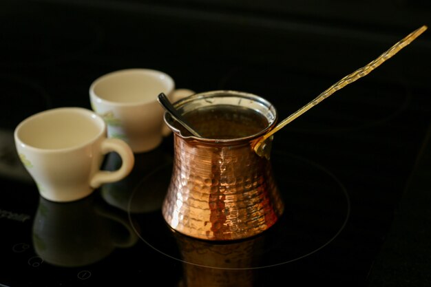 Türkischer Kaffee und Truthahnkaffeetassen