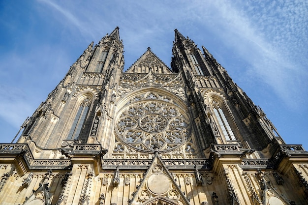 Türme des St.-Veits-Doms in Prag