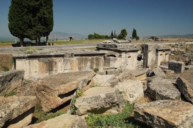 Tumba en la ciudad antigua de Hierápolis Pamukkale Denizli Turkiye