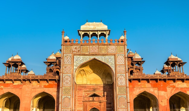 Foto tumba de akbar, o grande, no forte sikandra em agra, índia