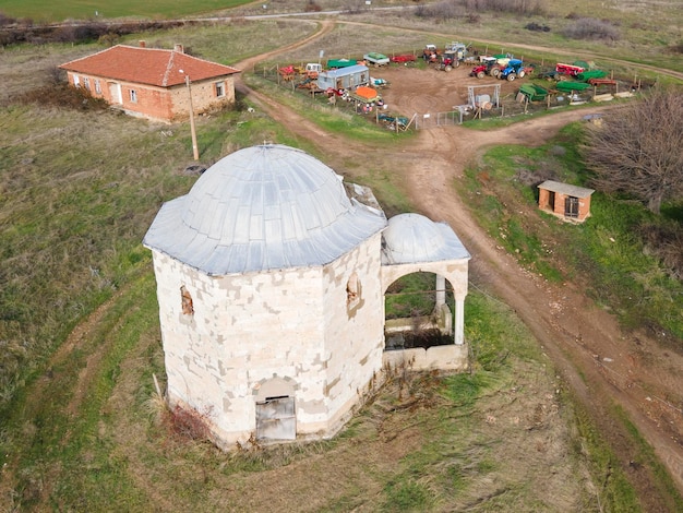 Tumba otomana de Hazar Baba en el pueblo de Bogomil Bulgaria
