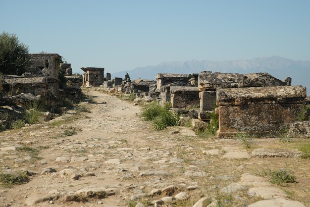 Tumbas en la ciudad antigua de Hierápolis Pamukkale Denizli Turkiye