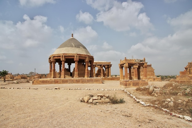 Túmulos antigos de Chaukhandi perto de Karachi, no Paquistão